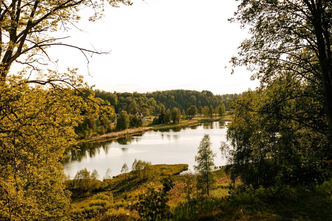 Tindioru Valley